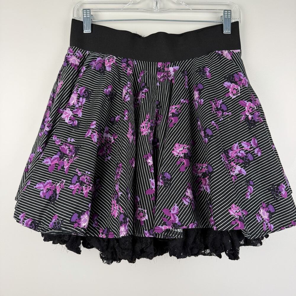 Hell Bunny Mini Skirt Size M Black Purple Floral Skulls Y2K Goth Whimsigoth Punk